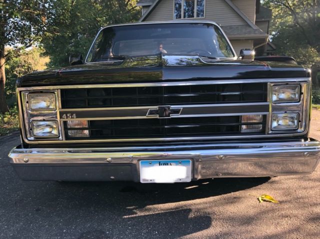 1986 Black Chevrolet C-10 Standard Cab Pickup