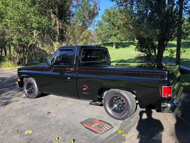 1986 Black Chevrolet C-10 Standard Cab Pickup