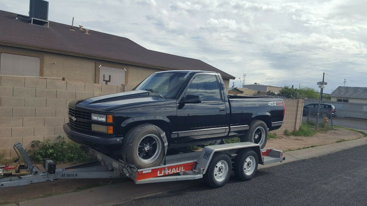 1992 Chevrolet C/K Pickup 1500 Standard Cab Pickup