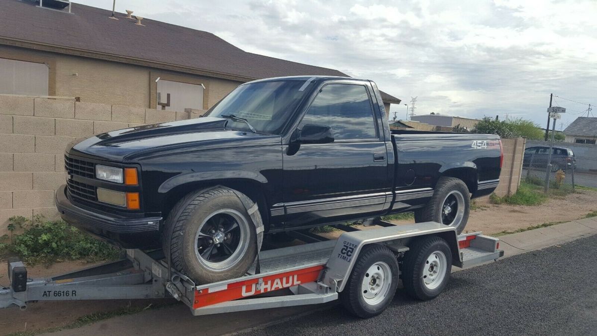 1992 Chevrolet C/K Pickup 1500 Standard Cab Pickup