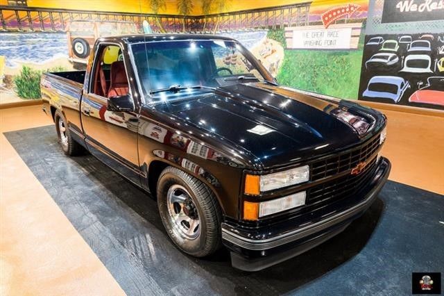 1990 Black Chevrolet C/K Pickup 1500 --