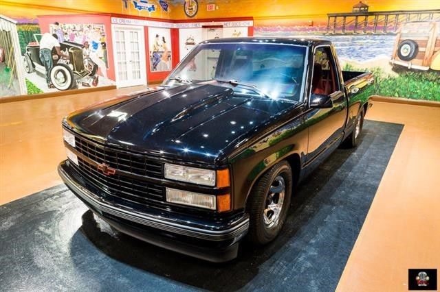 1990 Black Chevrolet C/K Pickup 1500 --