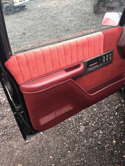 1990 Black Chevrolet Other Pickups Standard Cab Pickup