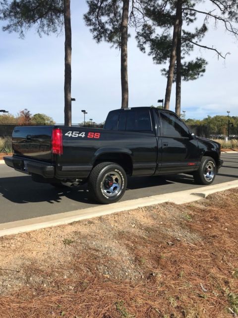 1990 Black Chevrolet C/K Pickup 1500 Standard Cab Pickup