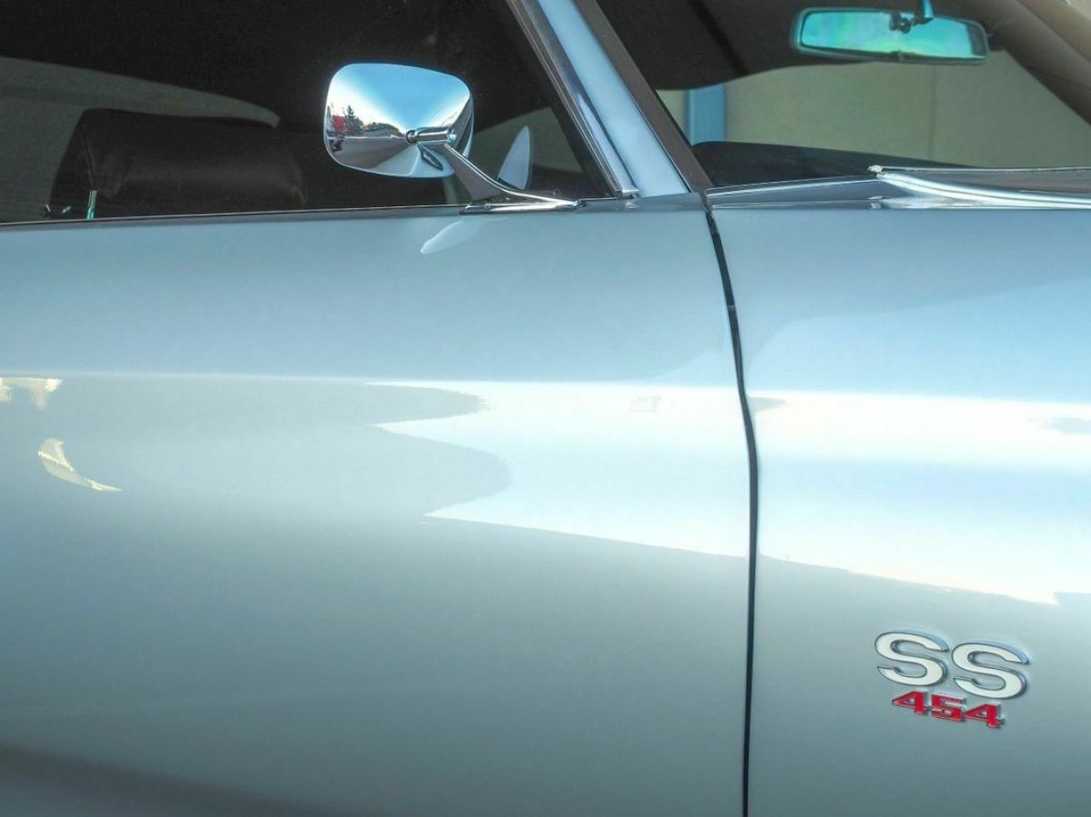 1971 Silver Chevrolet Chevelle --