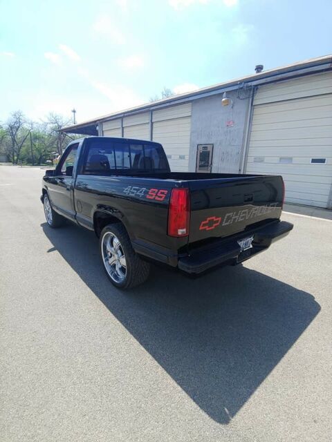 1990 Black Chevrolet C/K Pickup 1500 Standard Cab Pickup