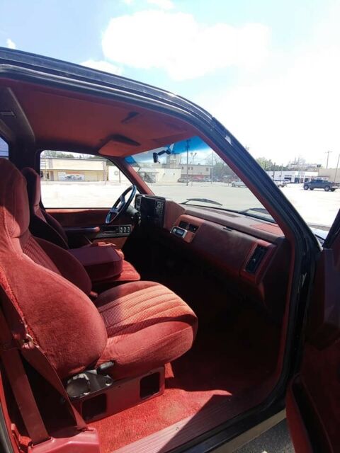 1990 Black Chevrolet C/K Pickup 1500 Standard Cab Pickup