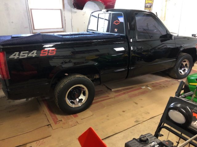 1990 Black Chevrolet Other Pickups Standard Cab Pickup