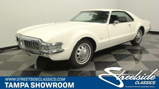 1969 White Oldsmobile Toronado Coupe