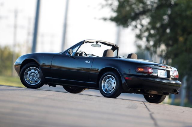 1995 Black Mazda MX-5 Miata Convertible
