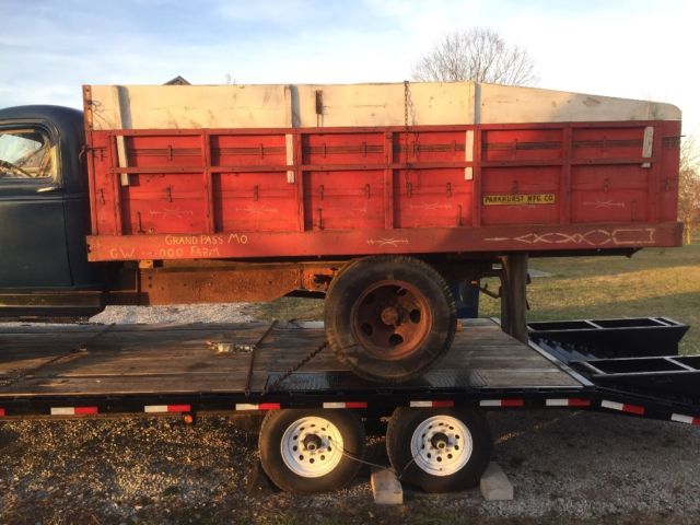 1946 Blue Chevrolet Other Pickups Cab & Chassis