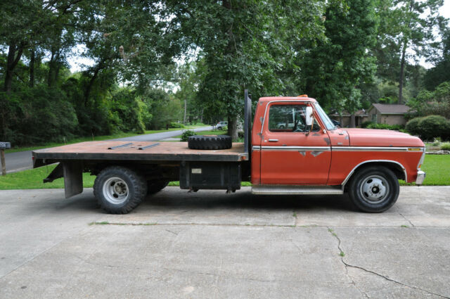 1978 Red Ford F-350 Cab & Chassis