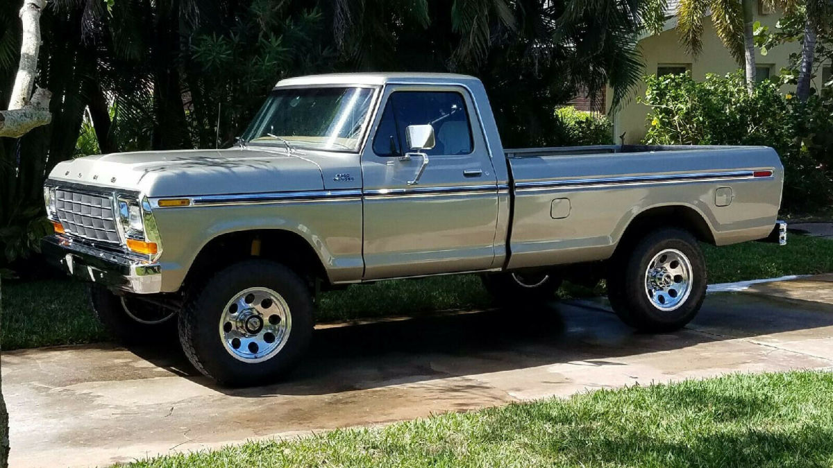 1978 Ford F-250 Standard Cab Pickup
