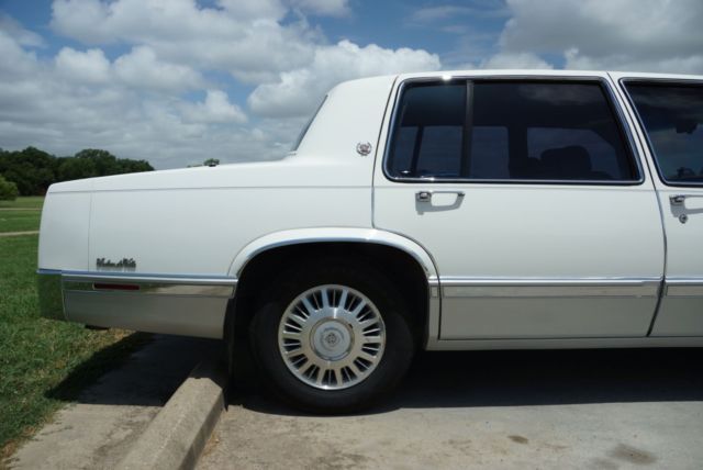 1993 White Cadillac DeVille