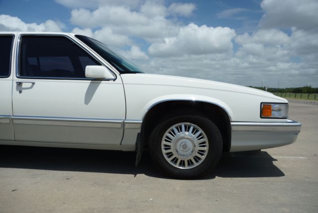 1993 White Cadillac DeVille