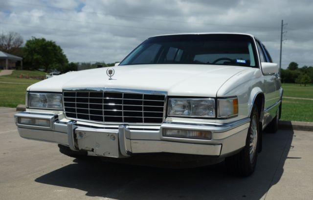 1993 White Cadillac DeVille