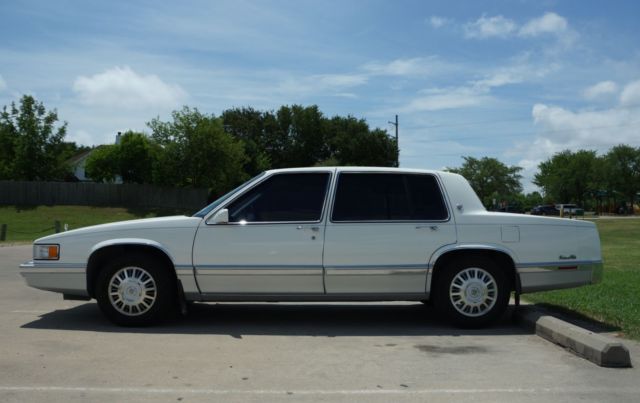 1993 White Cadillac DeVille