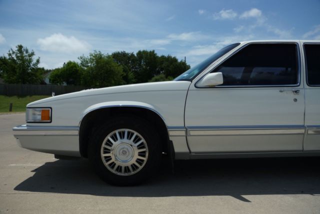 1993 White Cadillac DeVille