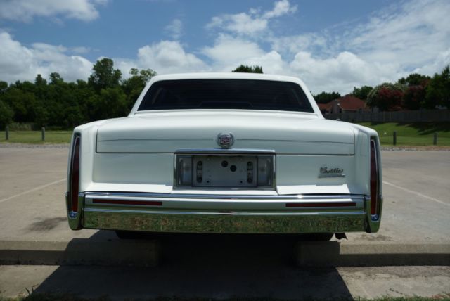 1993 White Cadillac DeVille
