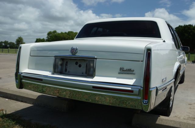 1993 White Cadillac DeVille