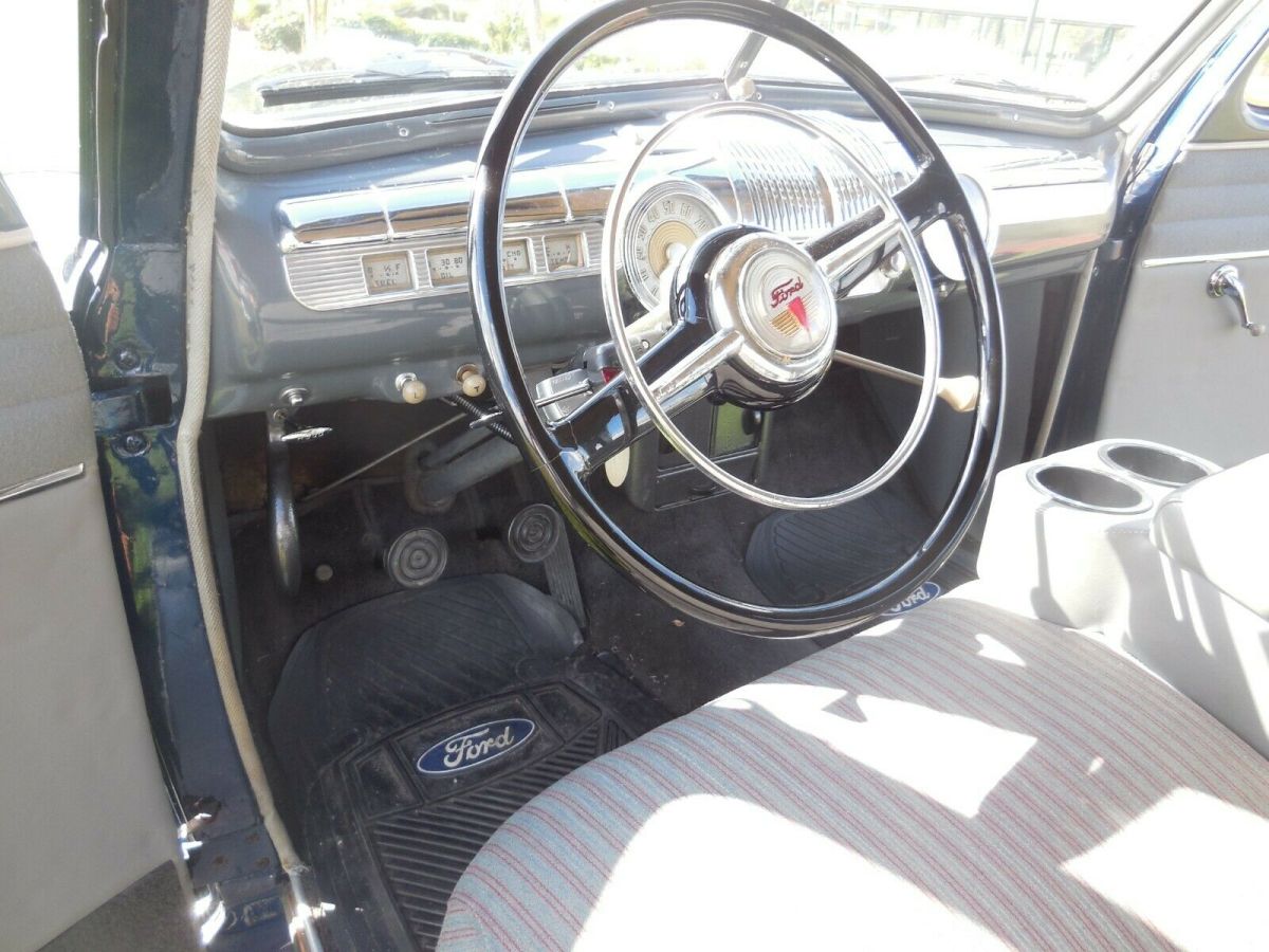 1948 Ford Super Deluxe 2 DOOR SEDAN COUPE