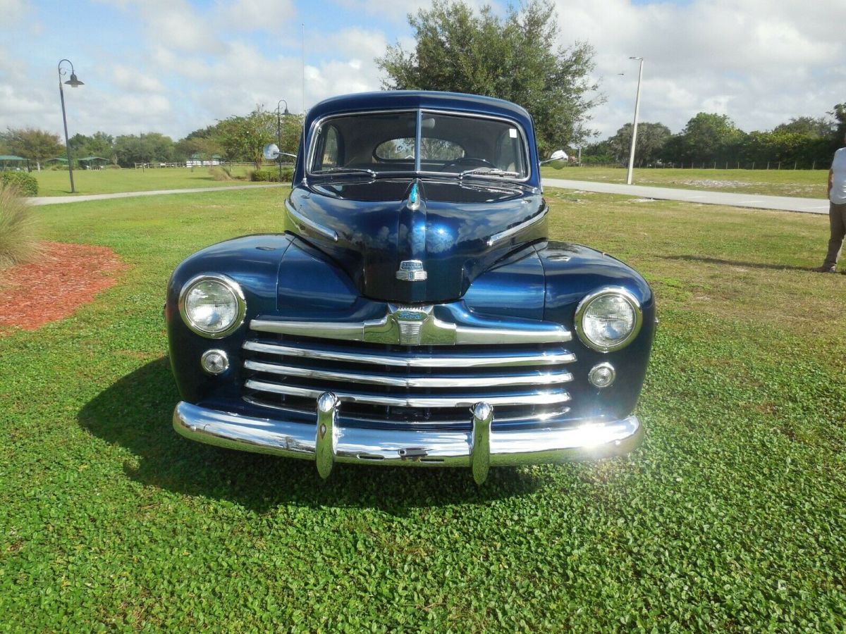 1948 Ford Super Deluxe 2 DOOR SEDAN COUPE