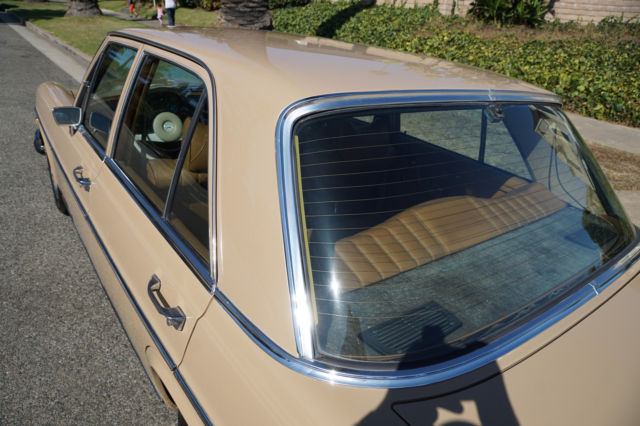 1973 Tan Mercedes-Benz 280SE 4.5 Sedan