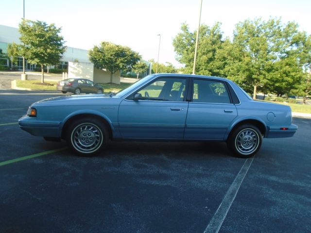 1993 Blue Oldsmobile Cutlass Sedan