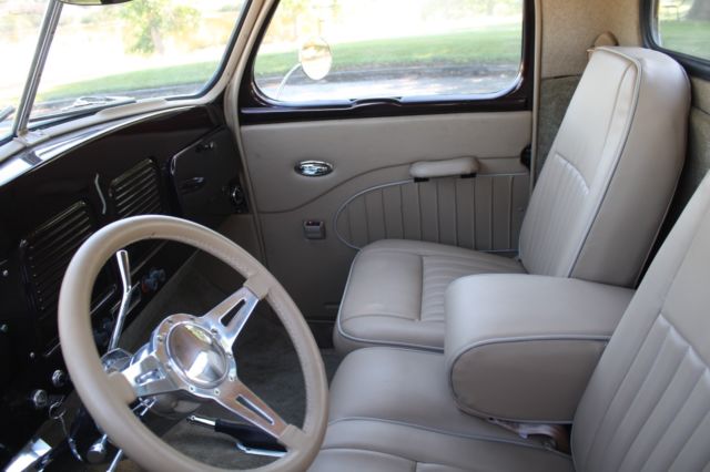 1949 Burgundy Studebaker E5