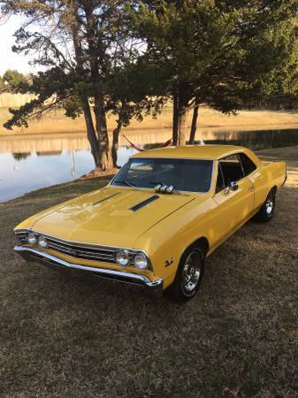1967 Yellow Chevrolet Chevelle Coupe