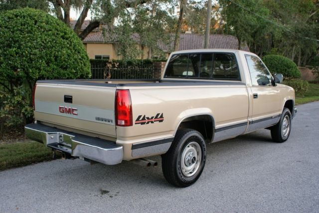 1989 Beige GMC Sierra 1500 Standard Cab Pickup