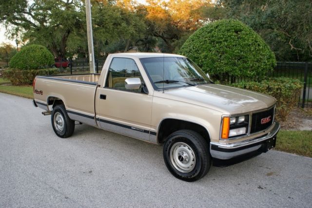 1989 Beige GMC Sierra 1500 Standard Cab Pickup