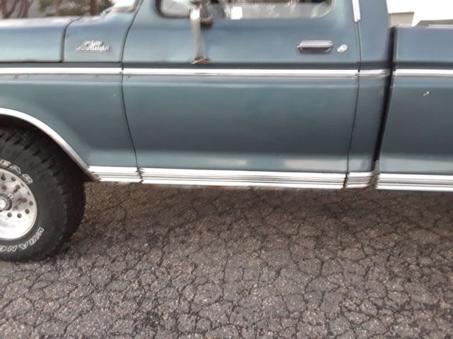 1979 BLUE Ford F-150 Standard Cab Pickup