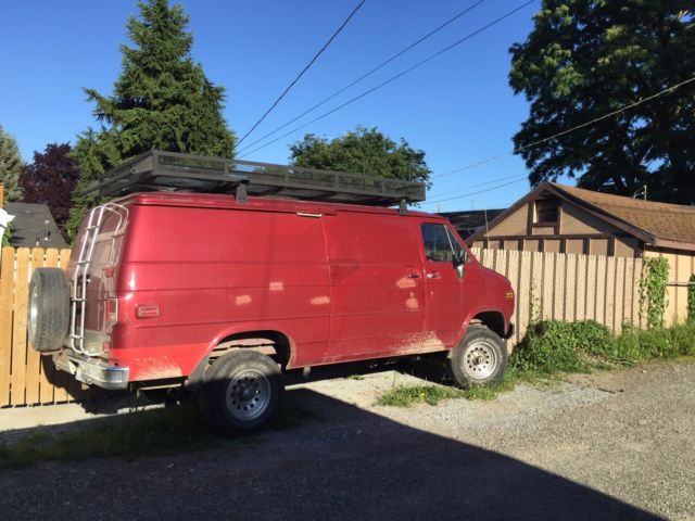 1980 Red Chevrolet G20 Van Van Camper
