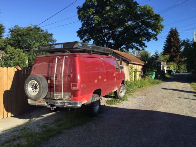 1980 Red Chevrolet G20 Van Van Camper