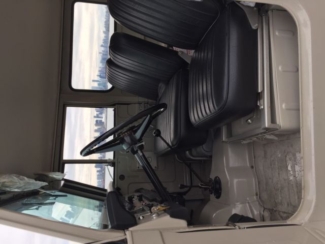 1970 Coronado Beige Toyota Land Cruiser U/K