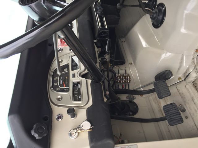 1970 Coronado Beige Toyota Land Cruiser U/K