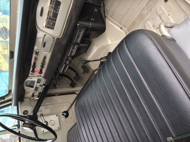 1970 Coronado Beige Toyota Land Cruiser U/K