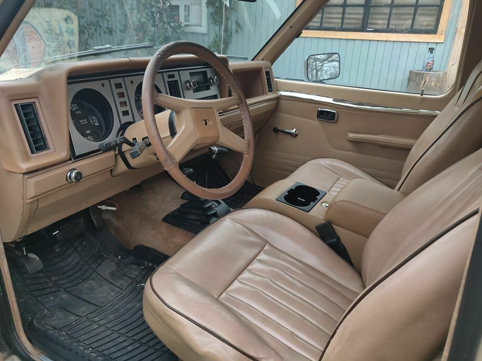 1984 Tan Ford Bronco II