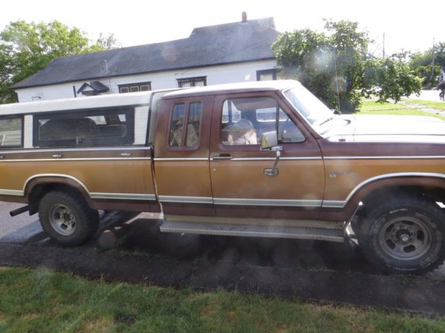 1980 Brown Ford F-250 Extended Cab Pickup