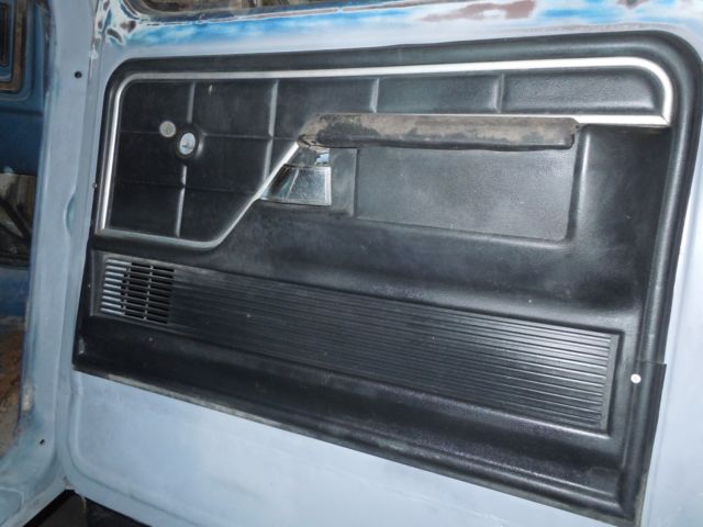 1978 Gray Ford Bronco Wagon