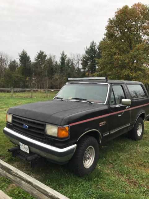 1989 Black Ford Bronco SUV