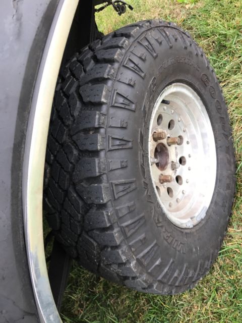 1989 Black Ford Bronco SUV