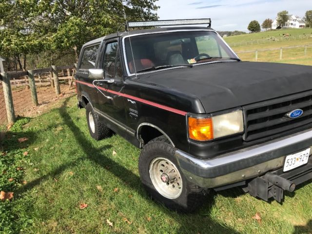 1989 Black Ford Bronco SUV