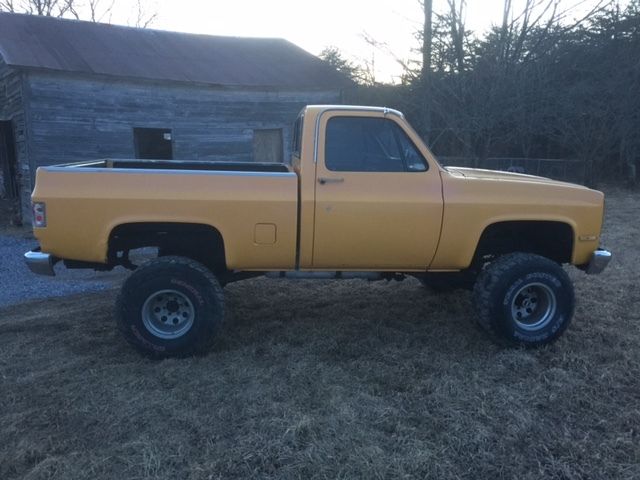 1984 Chevrolet C/K Pickup 1500 Standard Cab Pickup