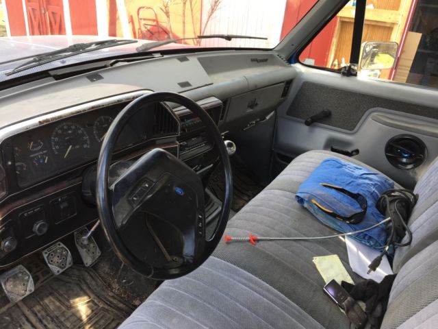 1988 Blue Ford F-150 Extended Cab Pickup