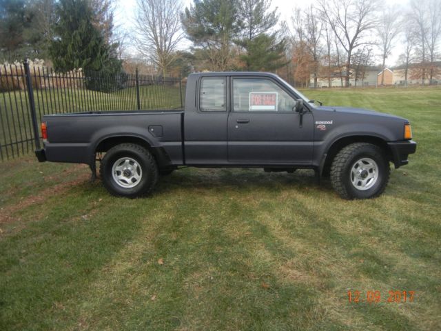 1990 Blue Toyota Tacoma Extended Cab Pickup