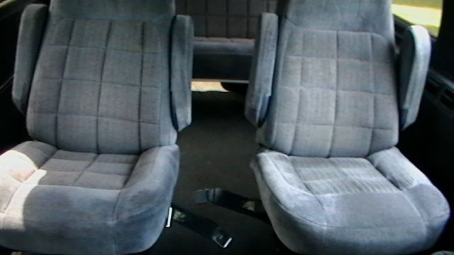 1991 White Ford E-Series Van VAN