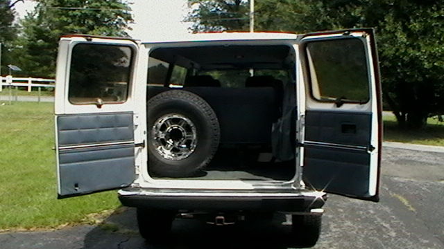 1991 White Ford E-Series Van VAN