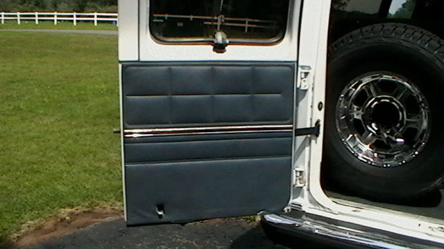 1991 White Ford E-Series Van VAN
